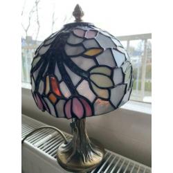 Tiffany lamp, Tiffa mini. Hoog 30 cm, breedte kap 20 cm