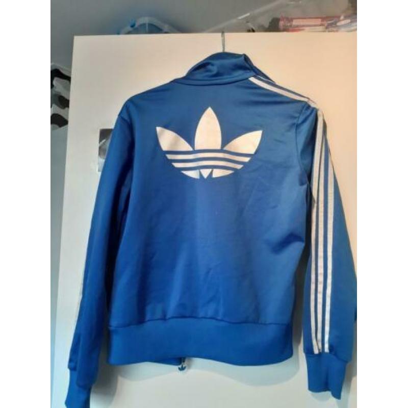 Adidas vest , bijna niet gedragen