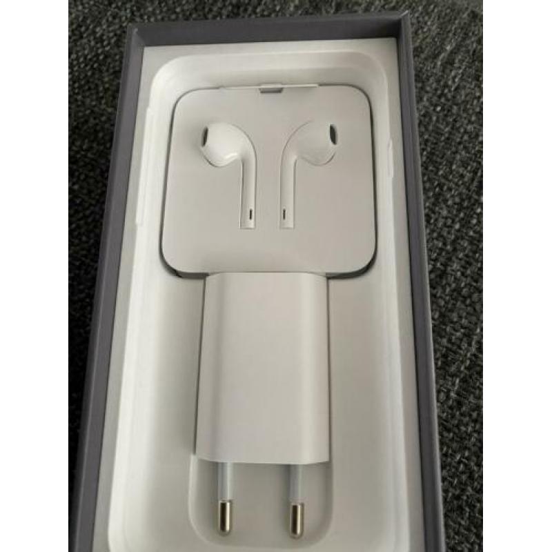 iPhone 8 64 GB Space Grey