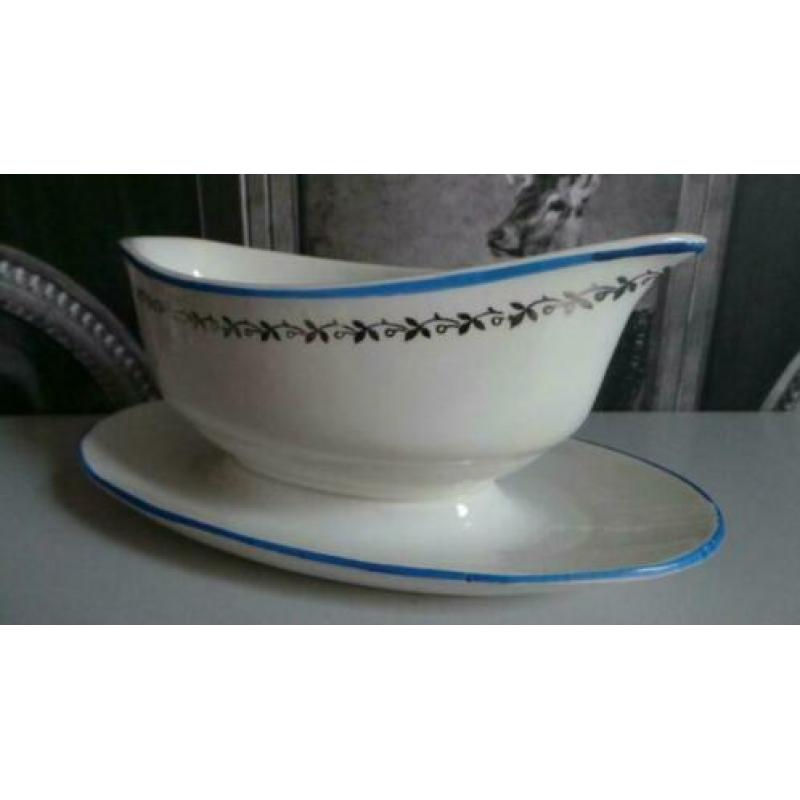 Creme sauskom met goud en blauw Boch la Louviere
