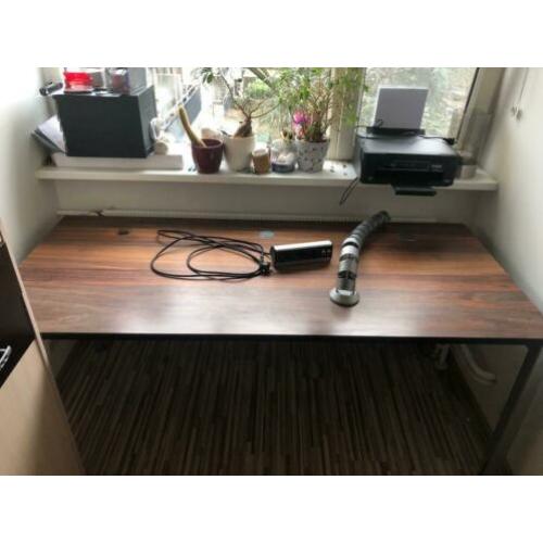 Bureau voor een reep chocola!