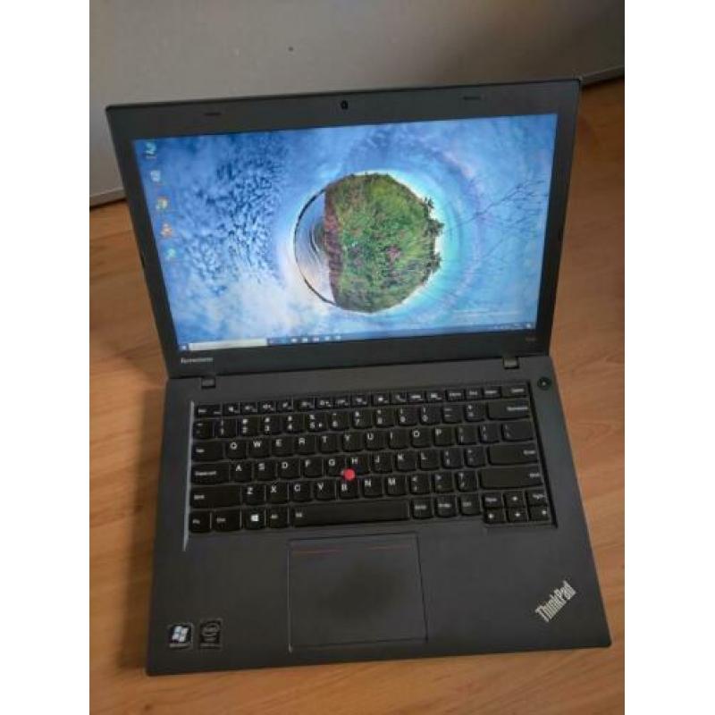 Diverse laptops voor scherpe prijzen + nieuwe installatie