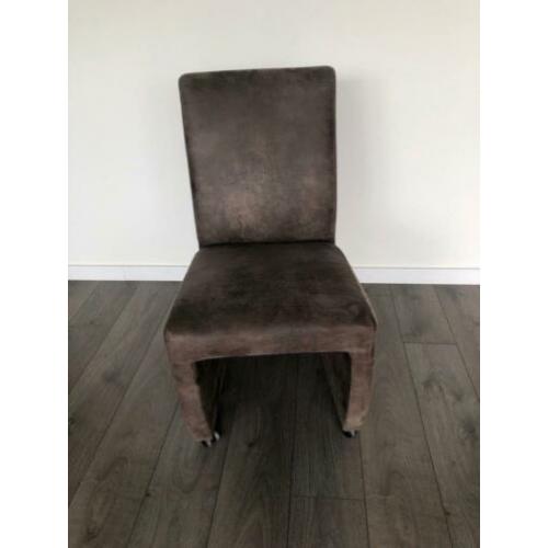 4 eetkamer stoelen