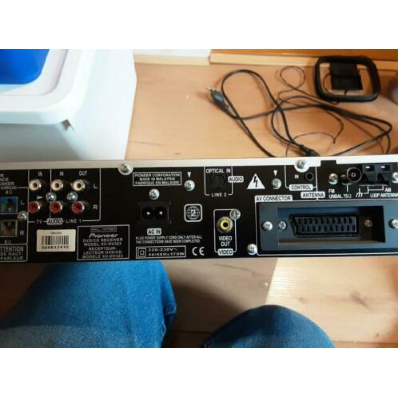 Pioneer stereo set