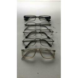 5 brilmonturen met glas, armani en diverse +250 en +200