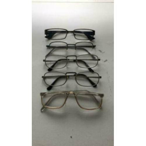 5 brilmonturen met glas, armani en diverse +250 en +200