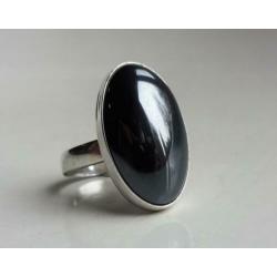 Vintage Hollands zilveren ring: hematiet. J.v.d.Meer