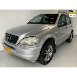 Mercedes-Benz M-klasse 270 CDI Airco Schuifdak Stoelverwarmi