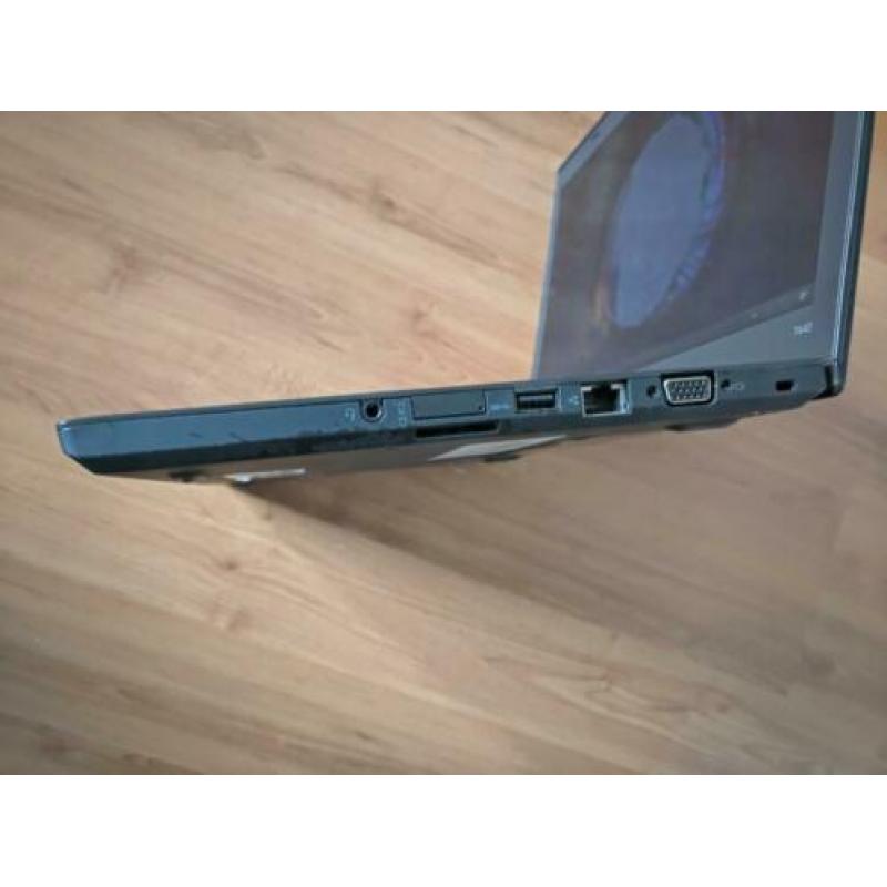 Diverse laptops voor scherpe prijzen + nieuwe installatie
