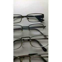 5 brilmonturen met glas, armani en diverse +250 en +200