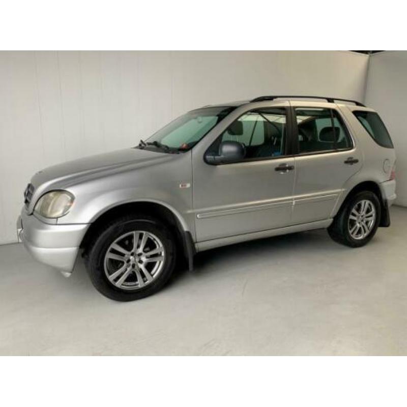 Mercedes-Benz M-klasse 270 CDI Airco Schuifdak Stoelverwarmi
