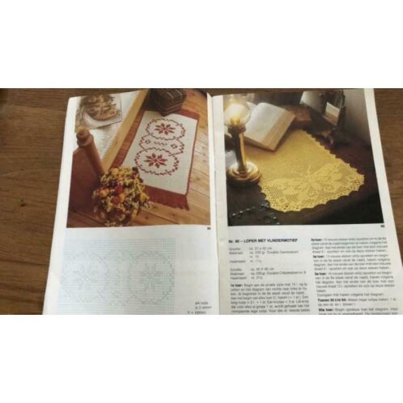 Durable 4/79 haakboekje , kleedjes , sprei , pannenlap haken