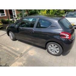 Peugeot 208 1.4 VTI 70KW/95PK 3-D 2012 Zwart
