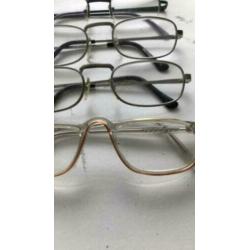 5 brilmonturen met glas, armani en diverse +250 en +200
