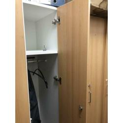Garderobe kast 5 x 2 stuks.