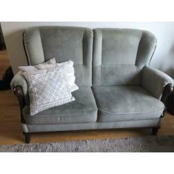 2-zitbank en 2 fauteuils te koop