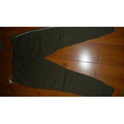 stretch broek groen maat 44 42 l