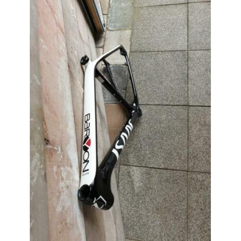 Isaac Baryon carbon mountainbike frame nieuw in doos 19"