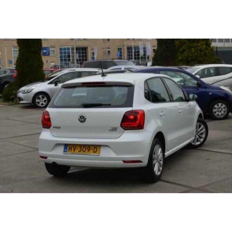 Volkswagen Polo 1.2 TSI Comfortline Parelmoer | € 10.940,00