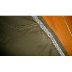 stretch broek groen maat 44 42 l