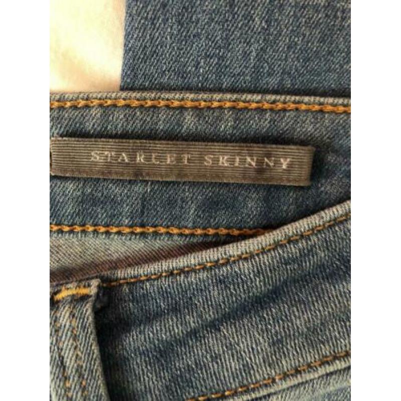 Mooie Guess skinny jeans mt 29