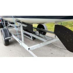 BM / 16 m2 met trailer en buitenboordmotor
