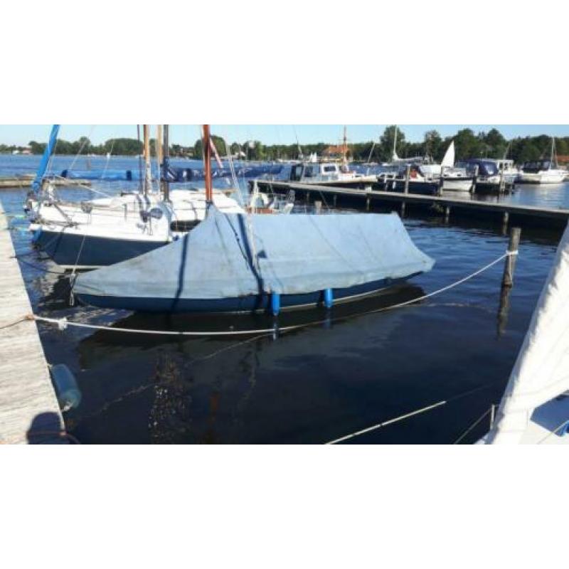 BM / 16 m2 met trailer en buitenboordmotor