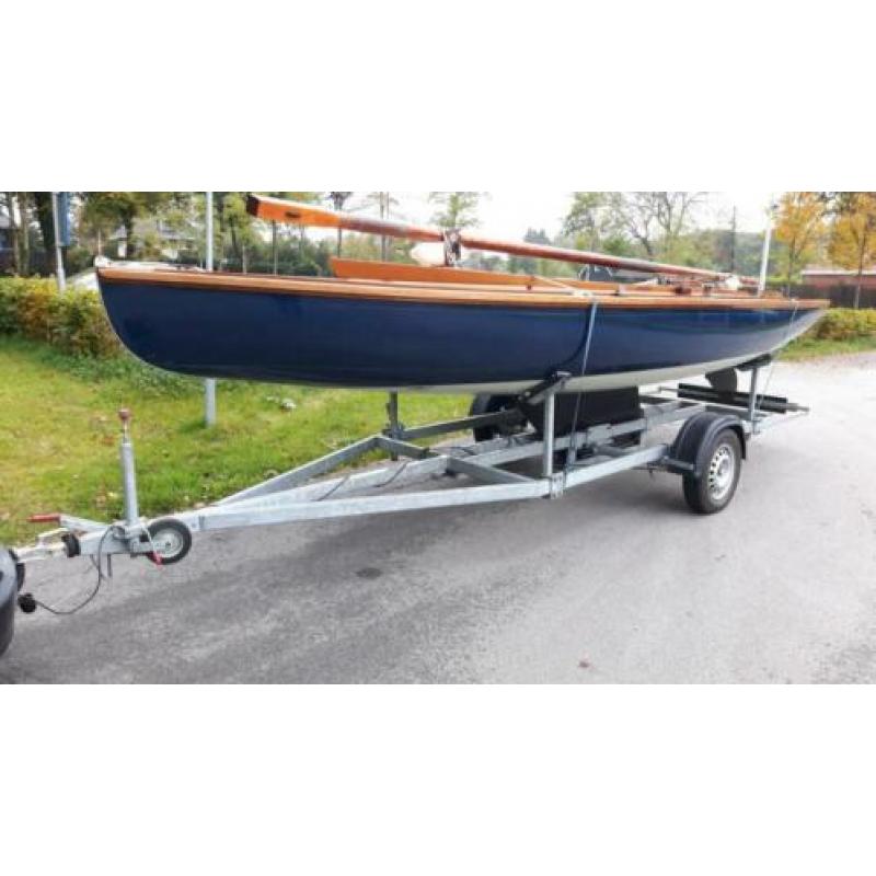 BM / 16 m2 met trailer en buitenboordmotor