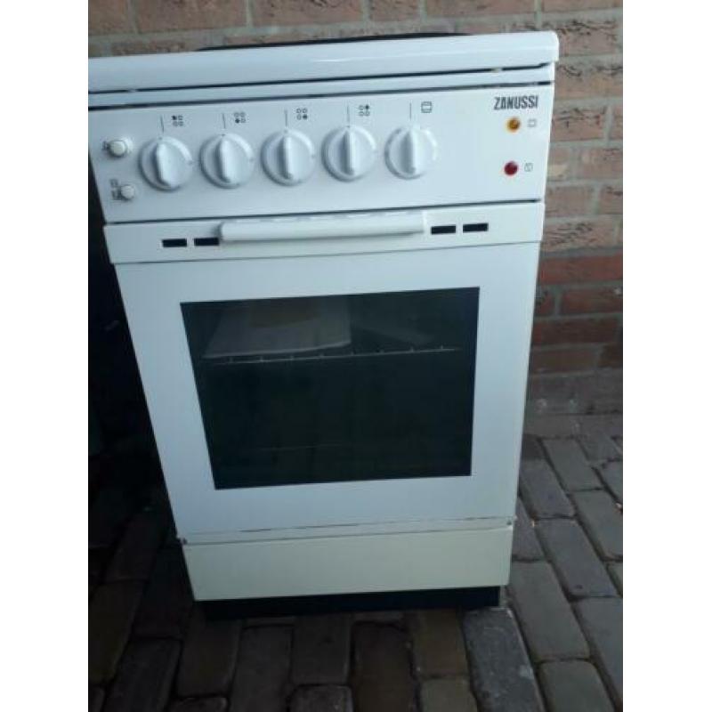 Nette staat goed werkende zanussi gasfornuis
