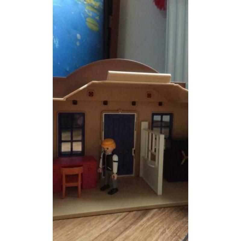 Te koop playmobil bank en gevangenis in 1 in zeer goede staa