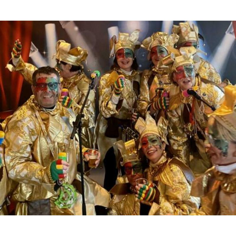 Loopgroep Carnaval Narren goud 26 personen!