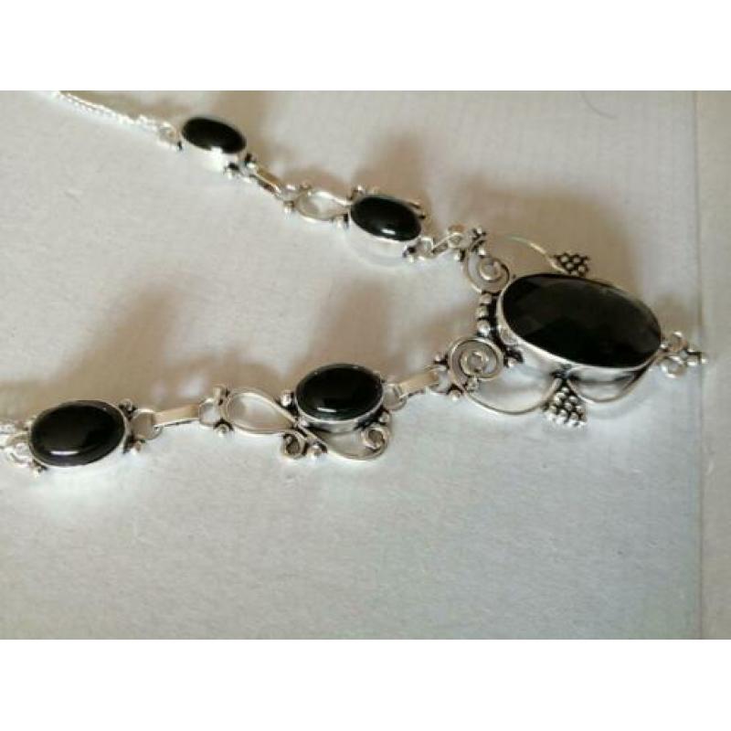 Prachtige handgemaakte 925z ketting met zwart onyx 48cm