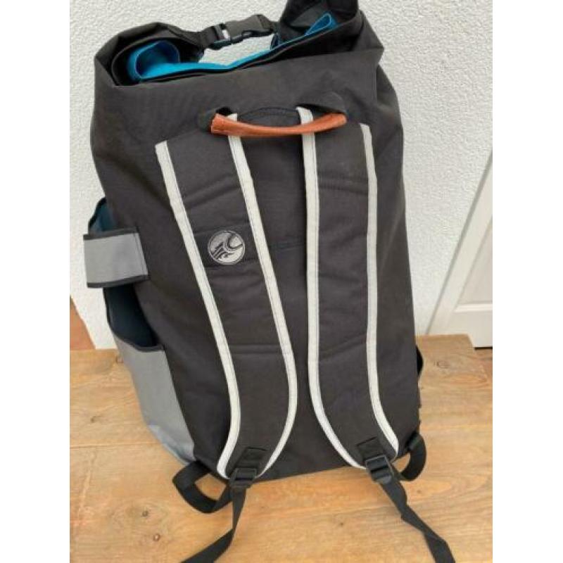 Complete Cabrinha kite set (Radar 9m + bar +board)