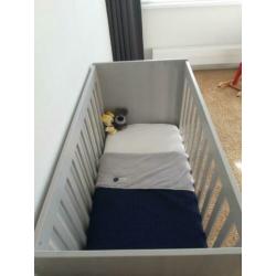 WOOOD New Life Commode en Ledikant incl matras