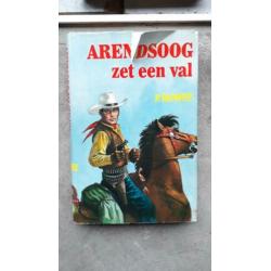 Arendsoog boeken 7x. Nowee