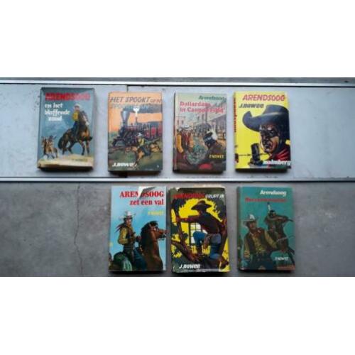 Arendsoog boeken 7x. Nowee