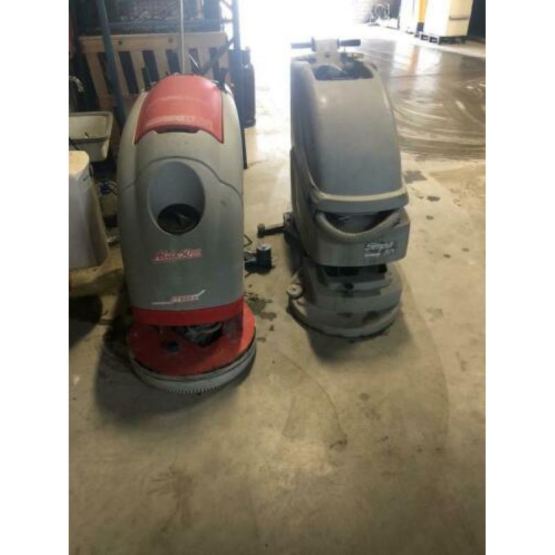 2x gebruikte comac zuig/schrobmachine