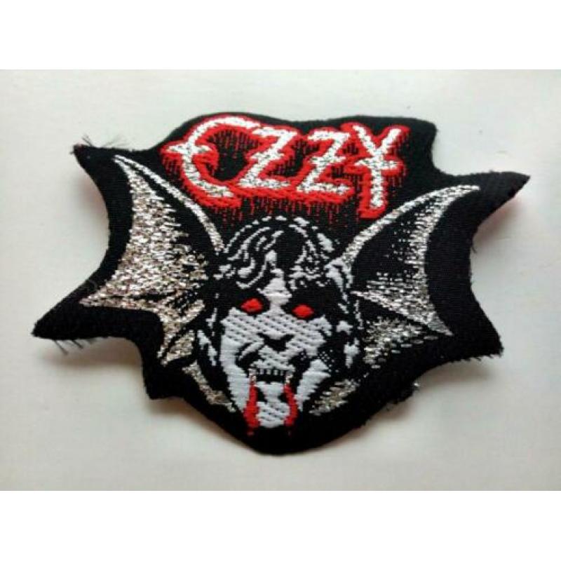 Ozzy Osbourne vrij zeldzame shaped vintage 80's patch 43