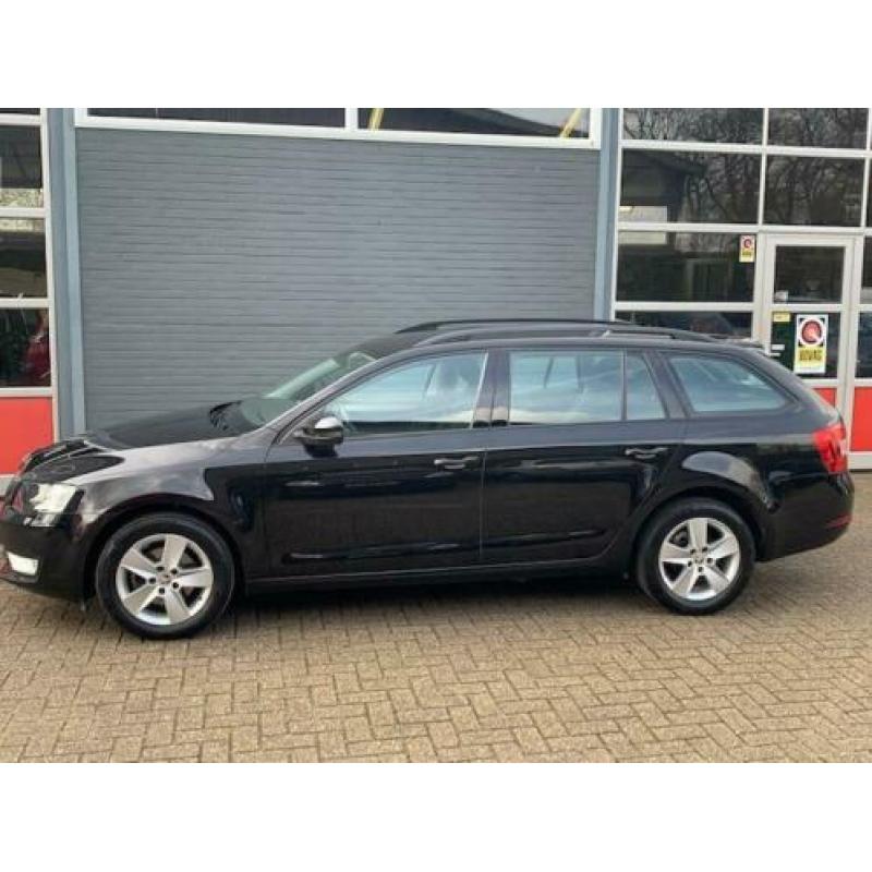 Skoda Octavia Combi 1.4 TSI Greentech Elegance (bj 2015)