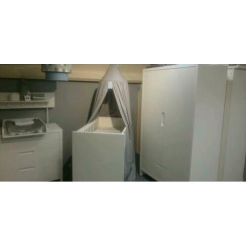 Babykamer Quadro wit van childhome (kast, commode, ledikant)