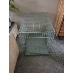 Bench. Opvouwbaar. 85 cm breed, 65 cm hoog. 55 cm diep.