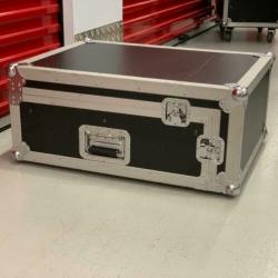 Mengtafel flightcase 19inch 13HE