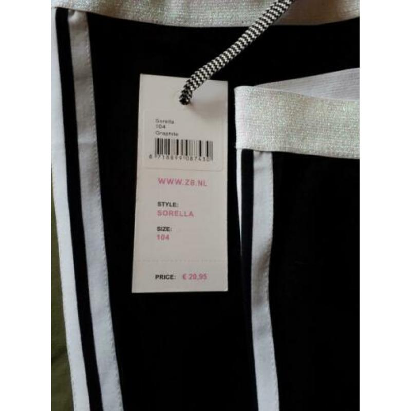 Z8 leggings maat 104, 4 stuks,nieuw met kaartjes! Samen 20,-