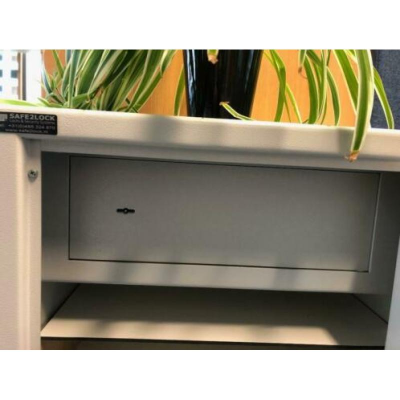 Wapenkluis / laptopkluis met 8 sleutels