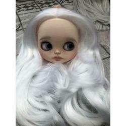 Blythe pruik met scalp