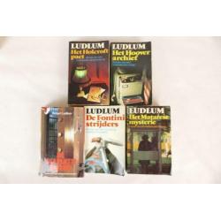 25 x Robert Ludlum