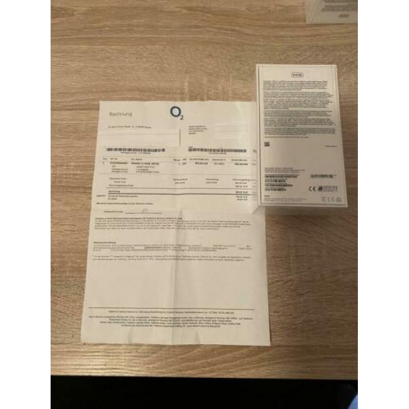 iPhone 11 GESEALED Wit 64gb