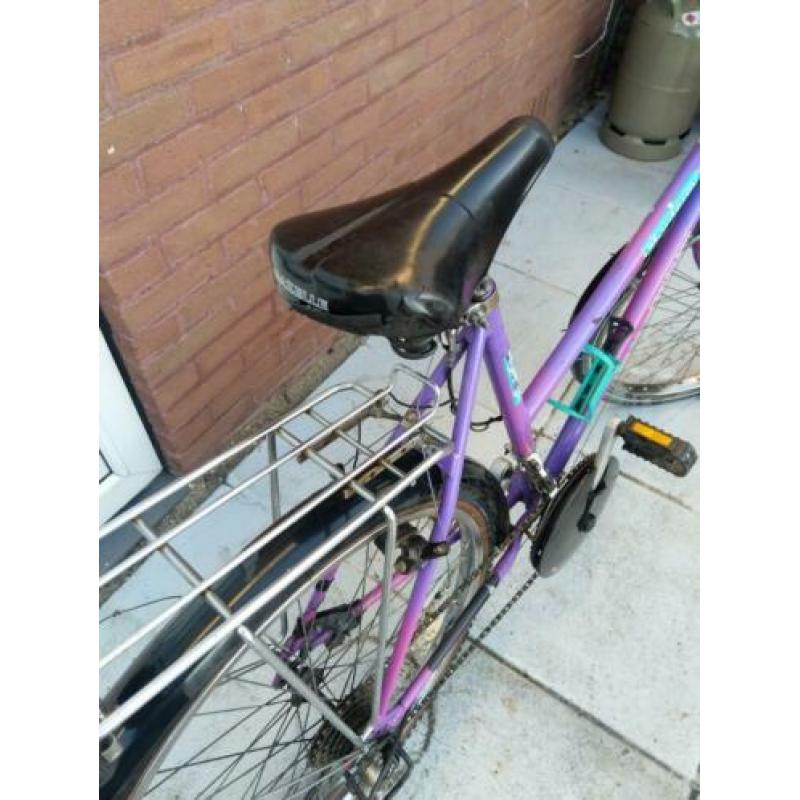 Te koop 26 inch stationsfietsen. Niet de mooiste