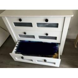 Witte kast + commode