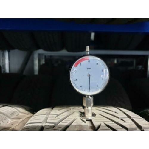 17 inch Audi rotovelgen met winterbanden.